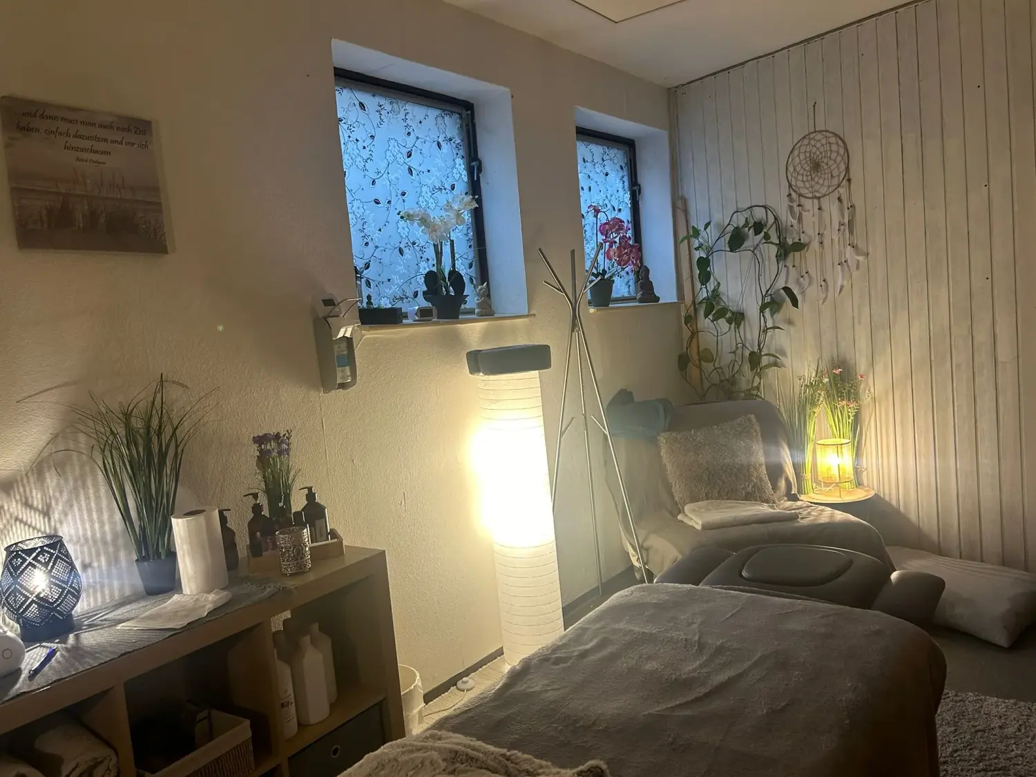 Massageraum von Physio Pfote und Huf | Harmonie= Wellnesstherapeutin | Nicola Schmidt